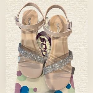 New Girls Dress Shoes, Size 2.5